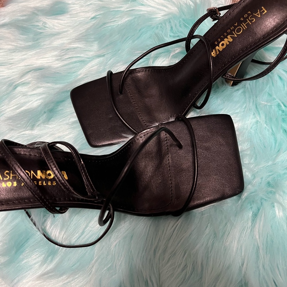 FASHION NOVA SIZE 9 New